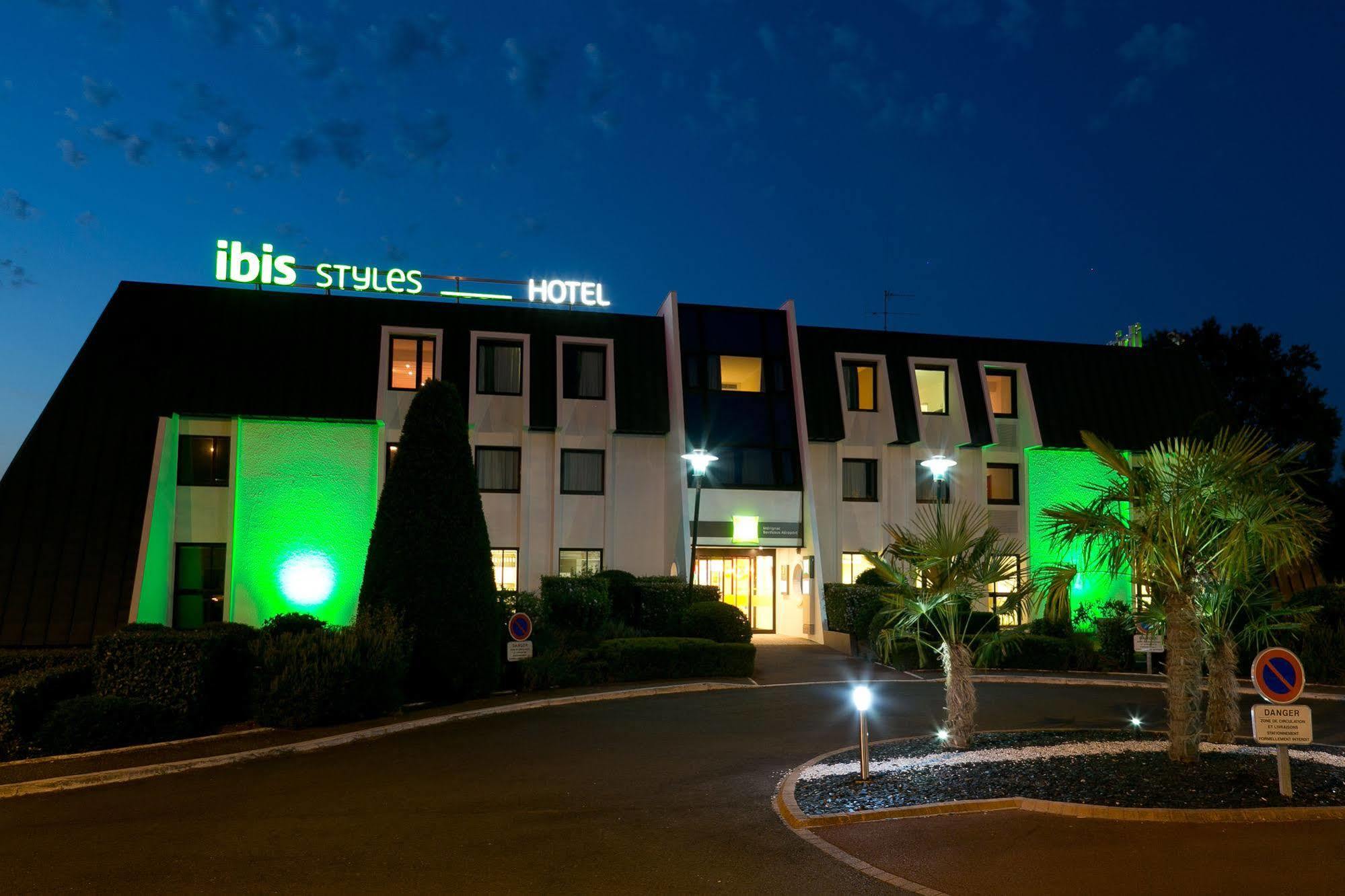 ไอบิส สไตล์ บอร์โด แอโรปอร์ Hotel เมรินแญค ภายนอก รูปภาพ